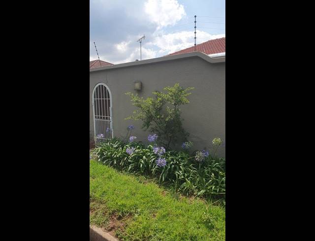 3 BEDROOM PROPERTY TO RENT IN KENSINGTON